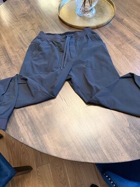 lululemon athletica Men's Dark Gray Jogger Pants